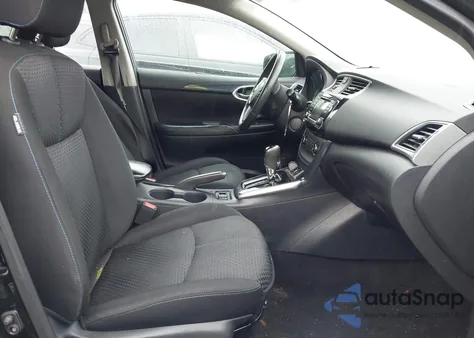 2017 Nissan Sentra Sr z USA, uszkodzony, nr VIN 3N1AB7AP8HY385203